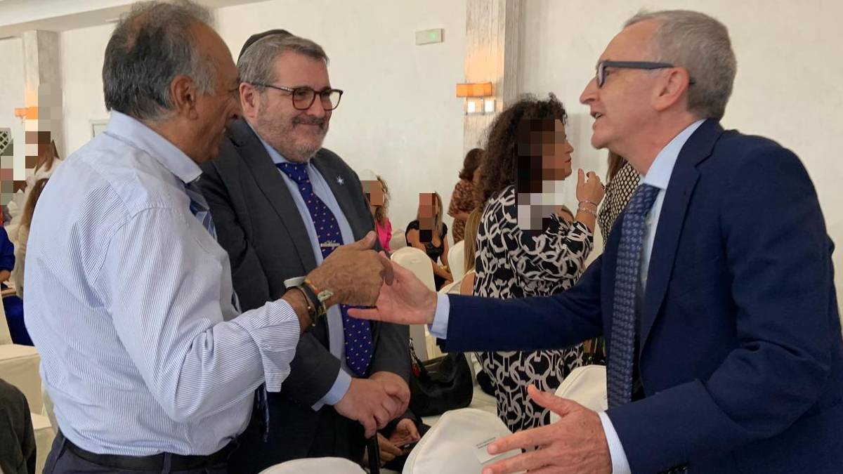 Tasende saluda al líder d ela comunidad hebrea de Melilla