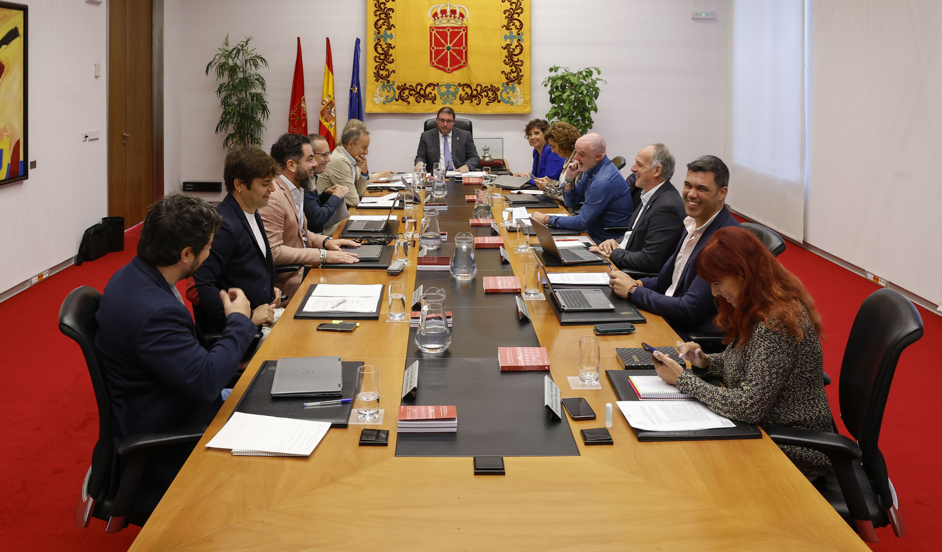 VOX pide la comparecencia de la consejera de Derechos Sociales por el caos en la Renta Garantizada