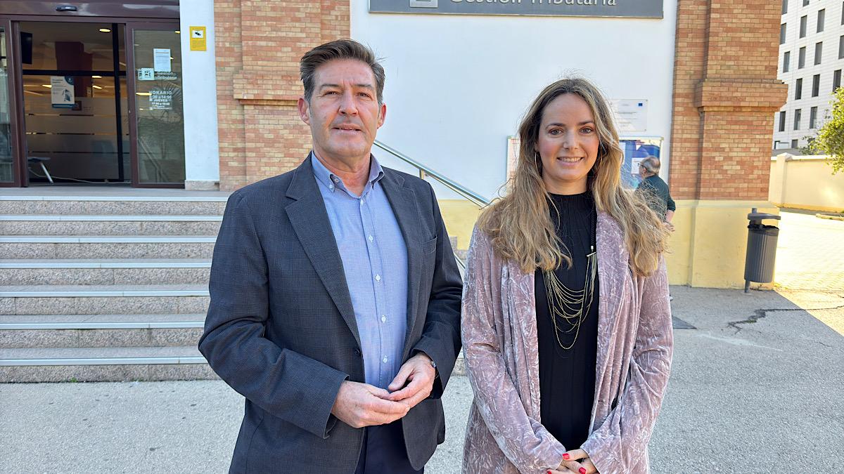 Antonio Alcázar y Yolanda Gómez a las puertas de Gestrisam