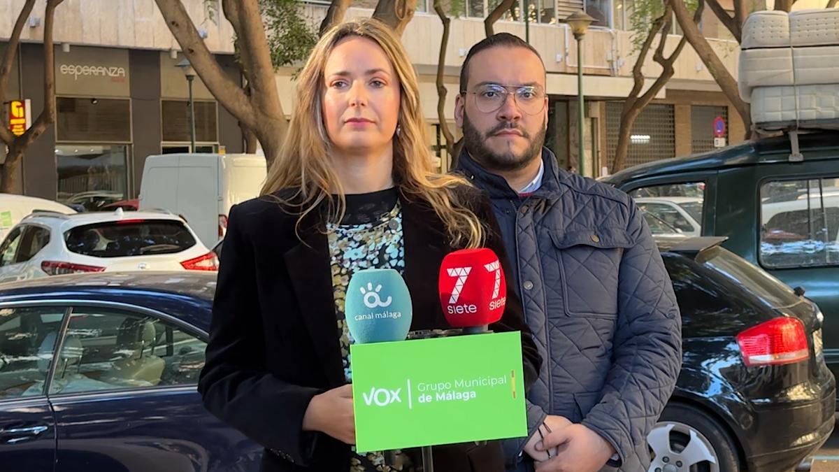 Yolanda Gómez en calle Esperanto, donde hay una nueva zona azul