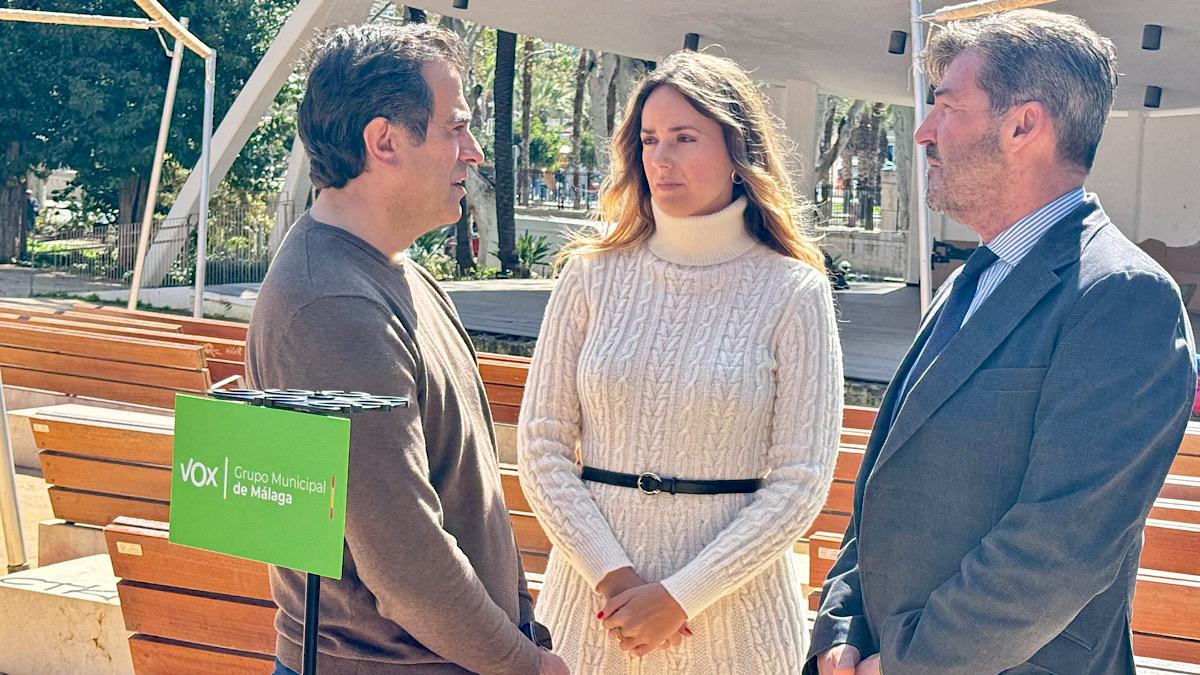 Yolanda Gómez, junto a Antonio Alcázar y Antonio Sevilla