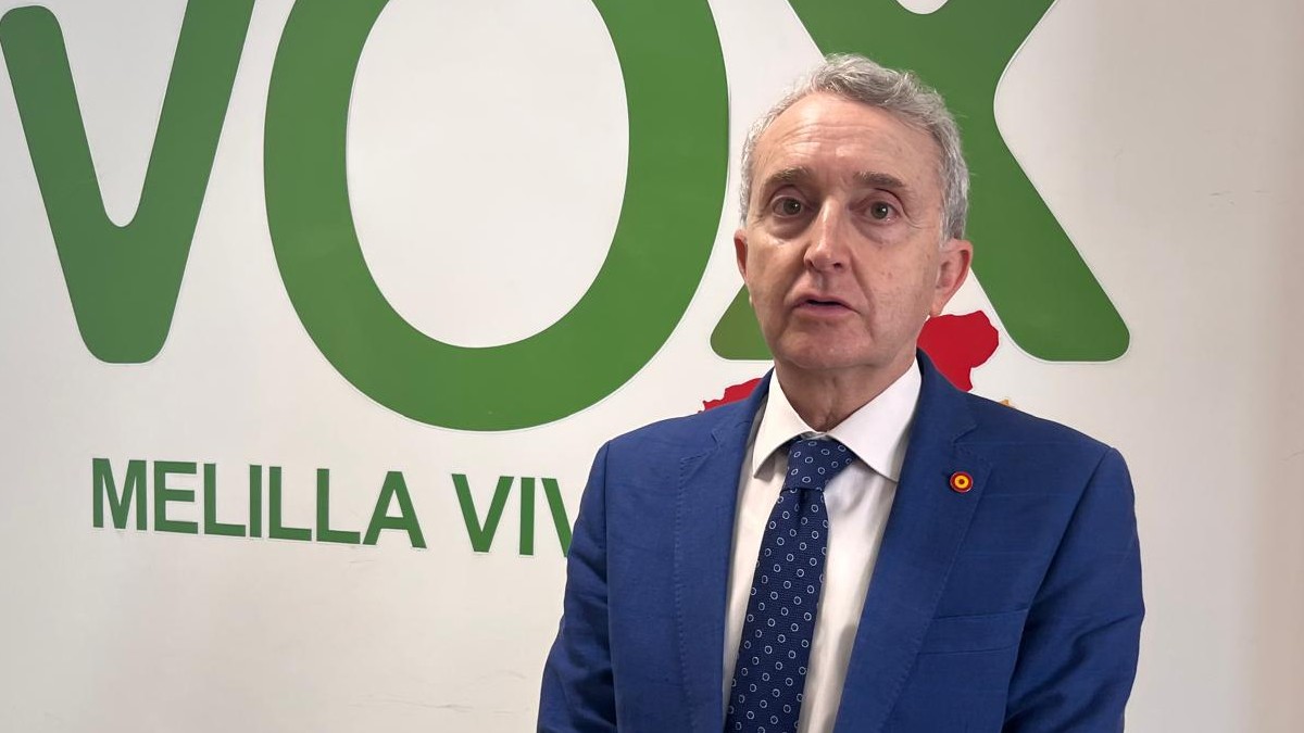 Tasende, en la sede de VOX Melilla, tras el motín de La Purísima