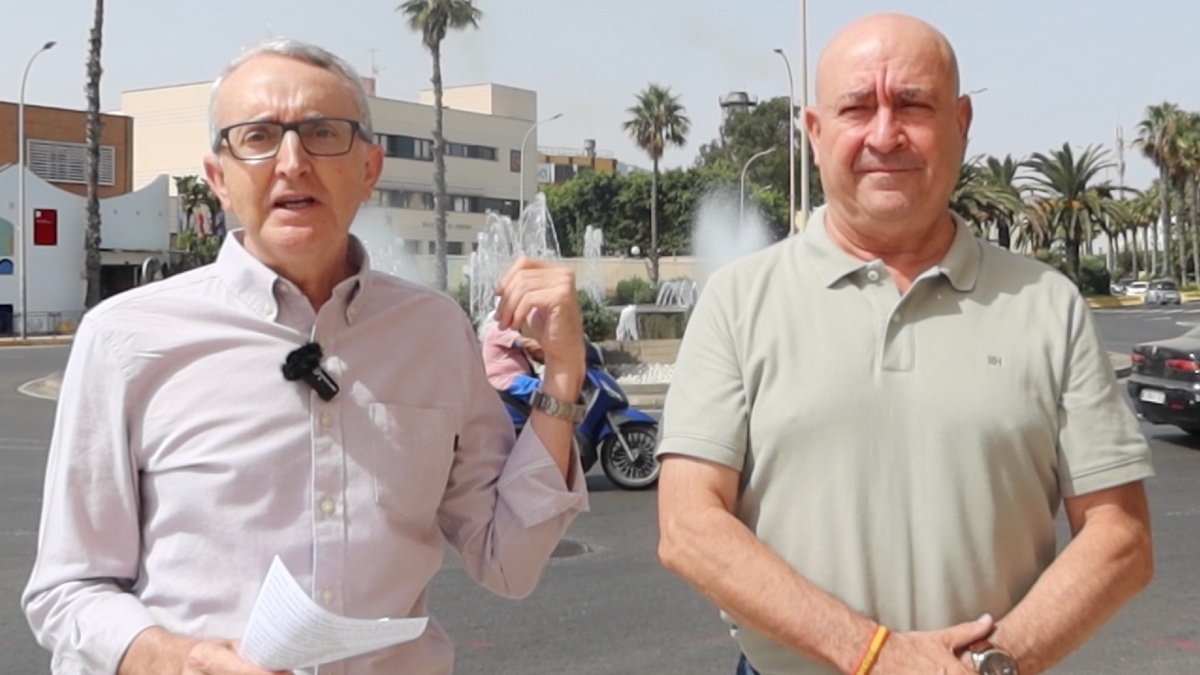 José Miguel Tasende, junto a Javier Diego, junto a la Asamblea