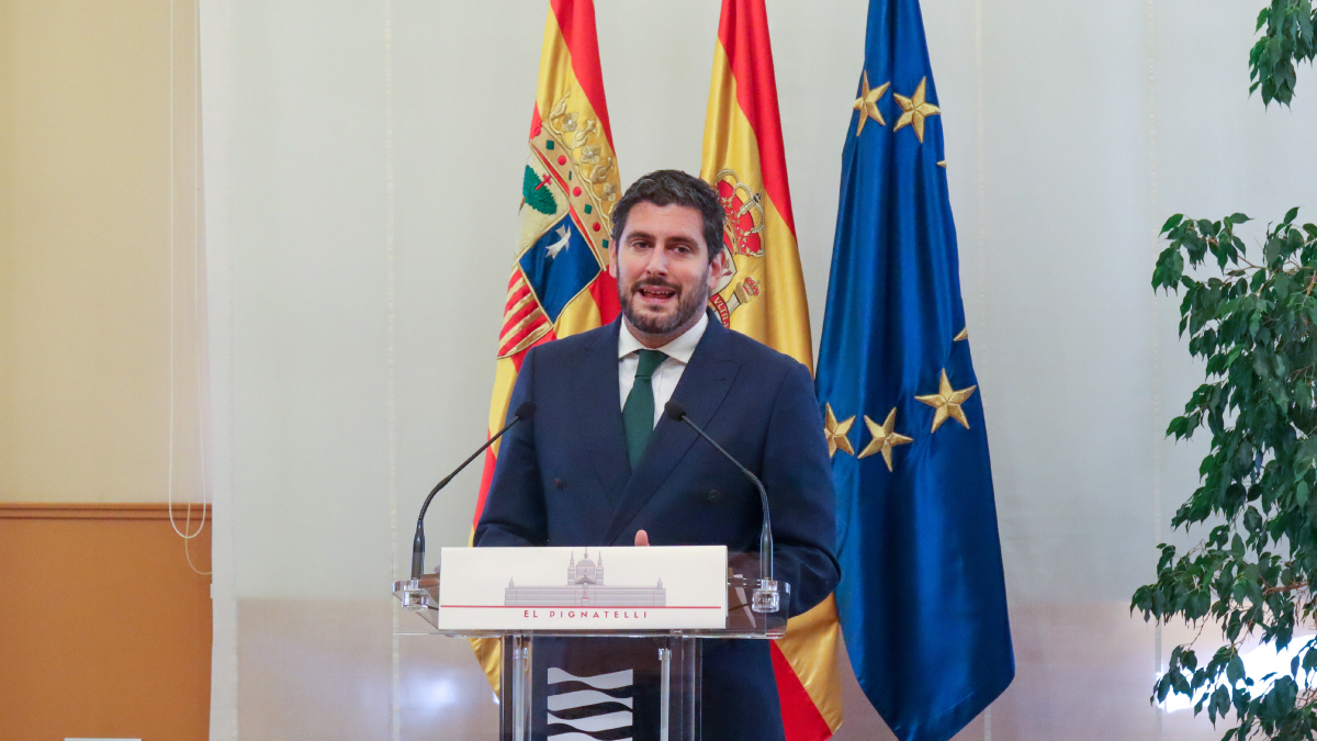 Alejandro Nolasco, en la atención a medios posterior a la reunión con Azcón