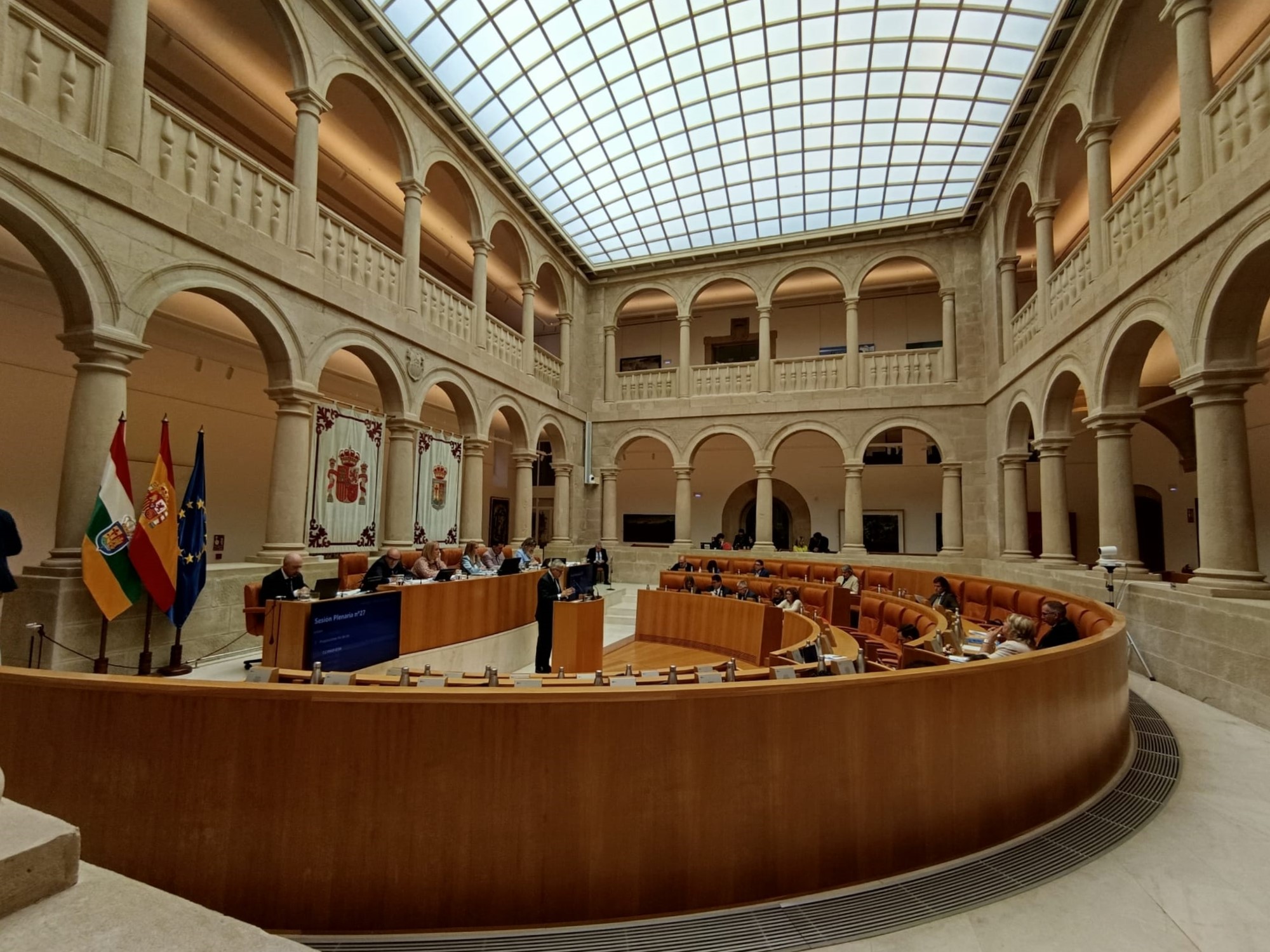 Pleno del Parlamento de La Rioja