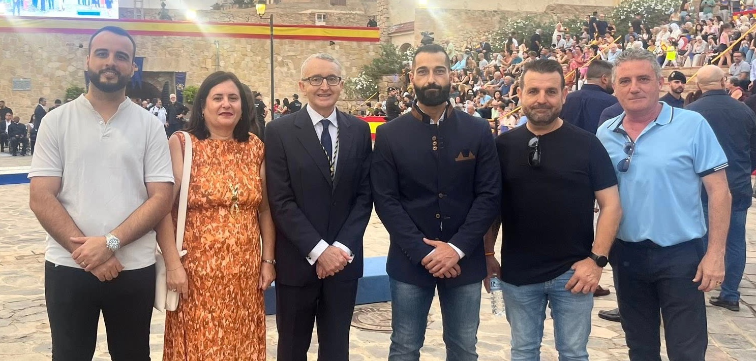 Equipo VOX, este miércoles, en la Plaza de Armas