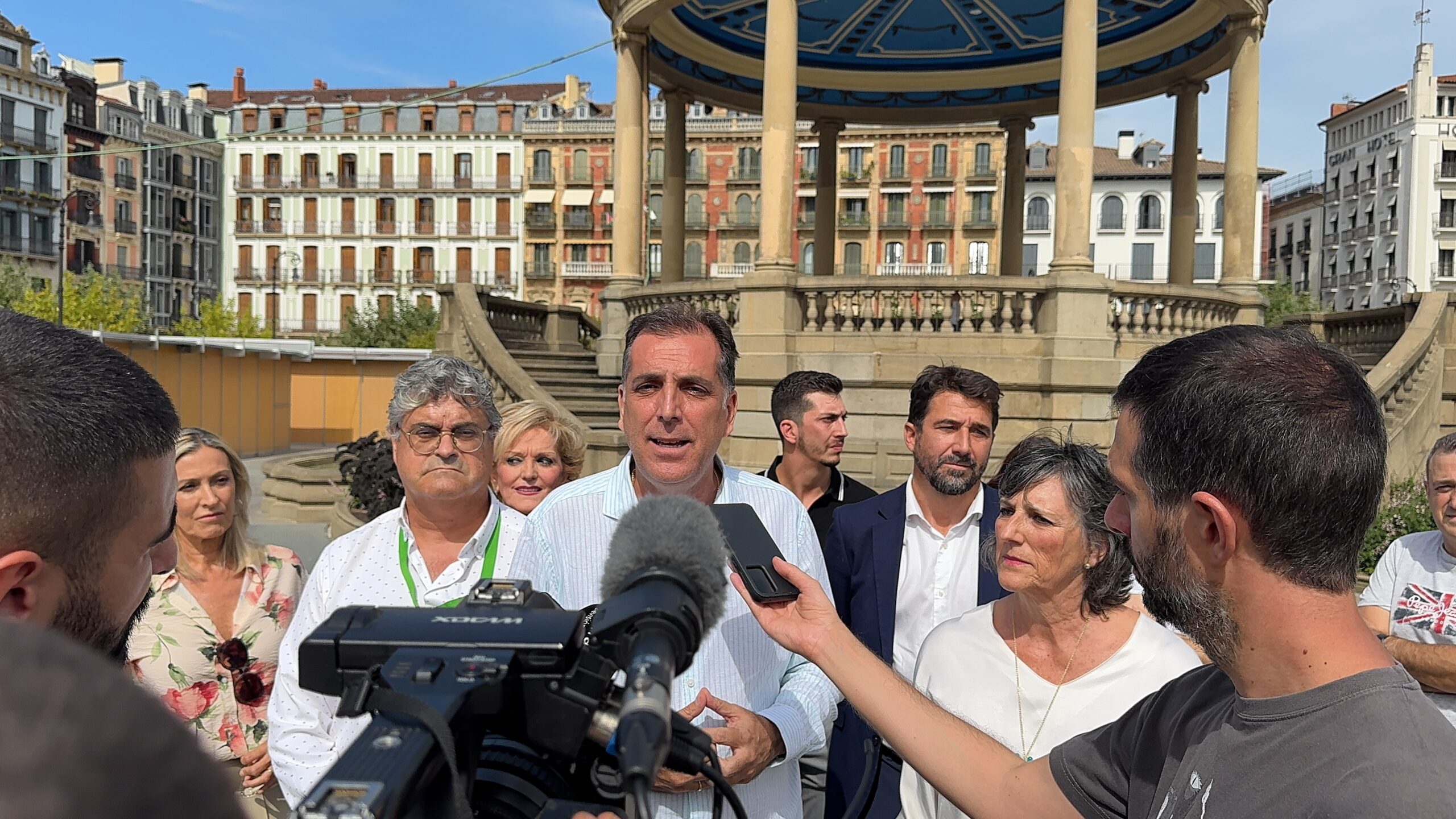 Samuel Vázquez (VOX) acusa a Bildu y al PSOE: “Esconden el problema de la inmigración ilegal y masiva e insultan a quienes lo denunciamos”