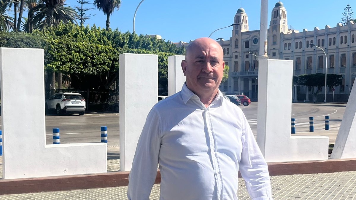 Javier Diego, en la Plaza de la Constitución