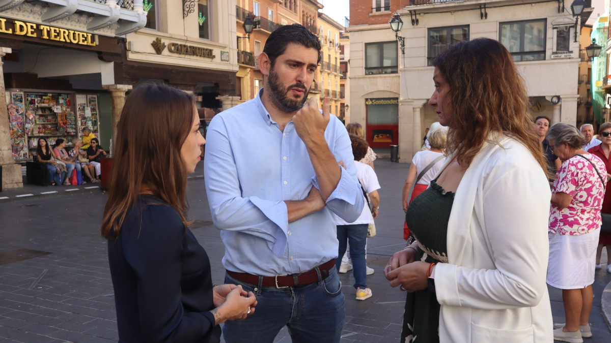 Alejandro Nolasco, en Teruel. Con Verónica Luz y Sandra Martínez