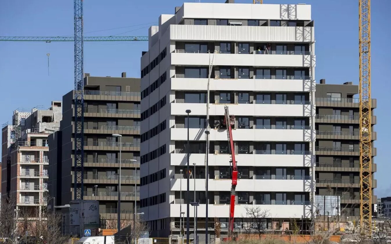 VOX defiende la prioridad nacional en el acceso a la vivienda protegida en Navarra