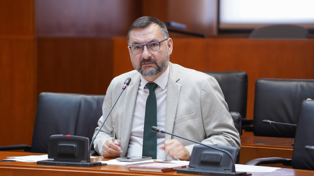 Fermín Civiac, en la comisión de Hacienda