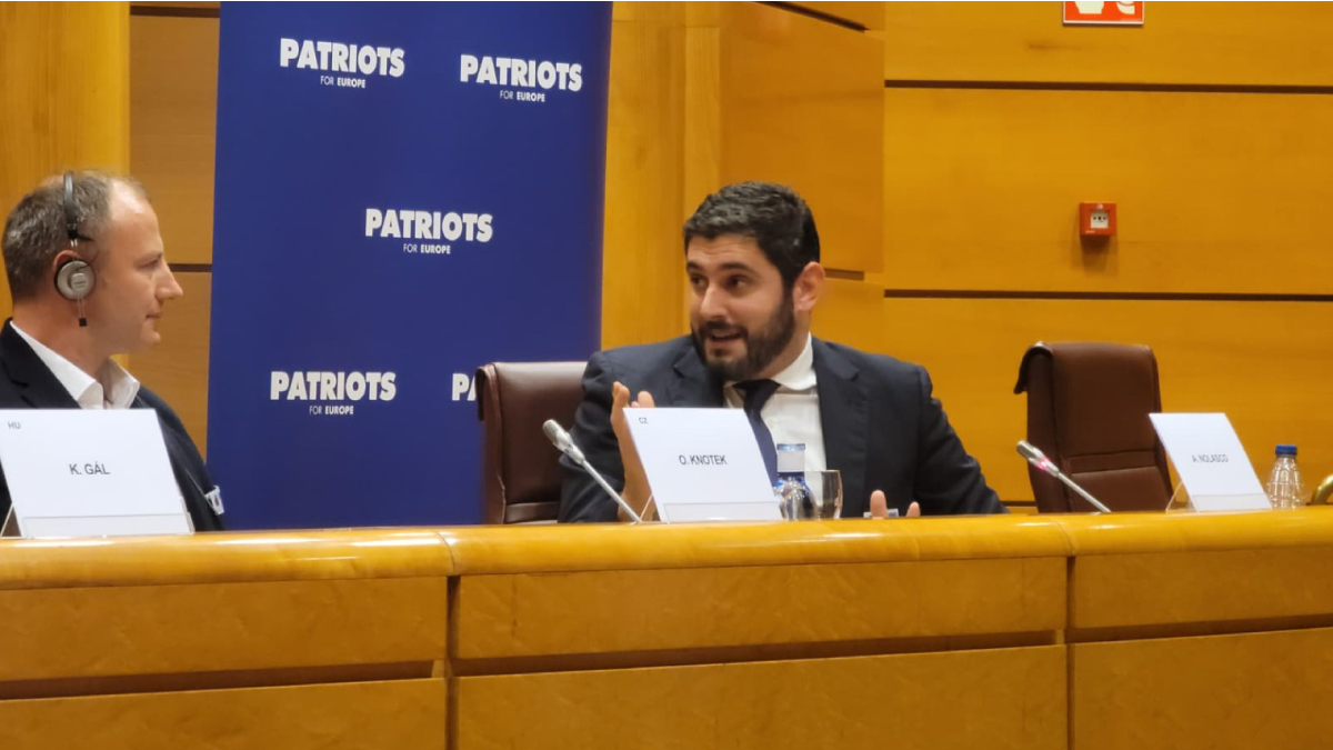 Alejandro Nolasco, en el Senado