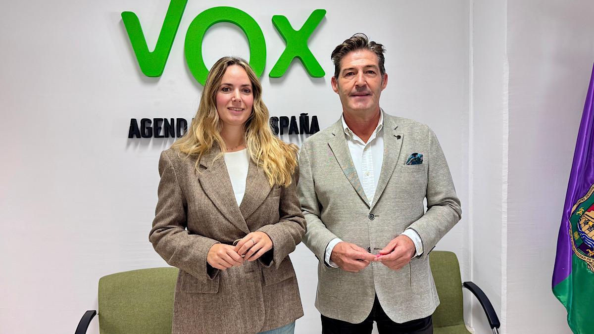 Yolanda Gómez y Antonio Alcázar en la sede del Grupo en el Ayuntamiento de Málaga