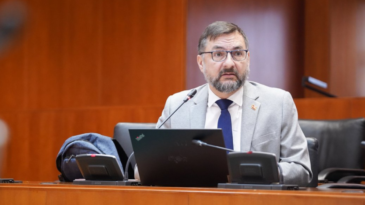 Fermín Civiac, en la comisión de Hacienda