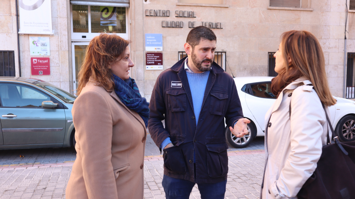 Alejandro Nolasco, junto al CAIVIS de Teruel