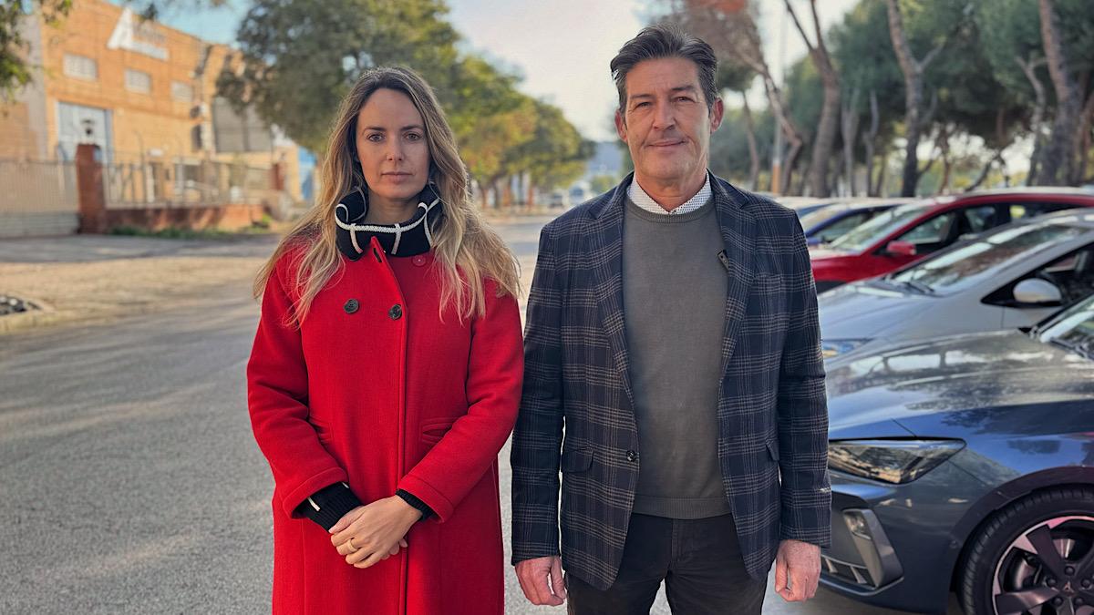 Yolanda Gómez y Antonio Alcázar en el polígono industrial del Guadalhorce