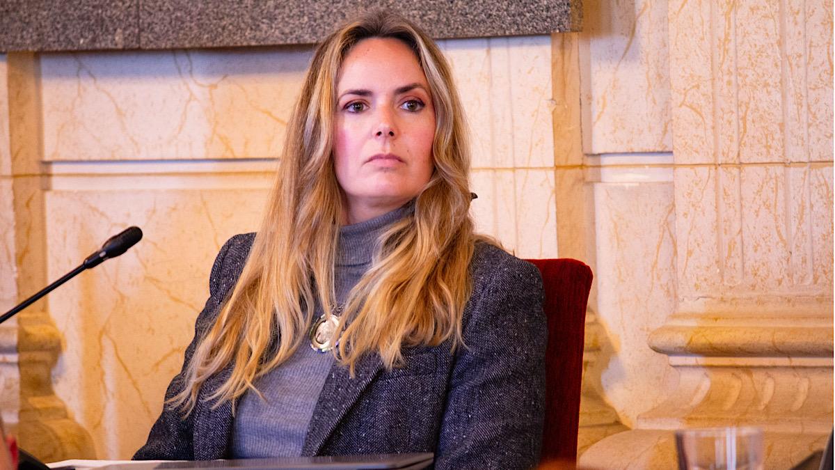 Yolanda Gómez, llevó en la psada Comisión de Economía una moción relativa a las ayudas de los comercios que se han visto afectadas por el AVE. El PP la rechazó