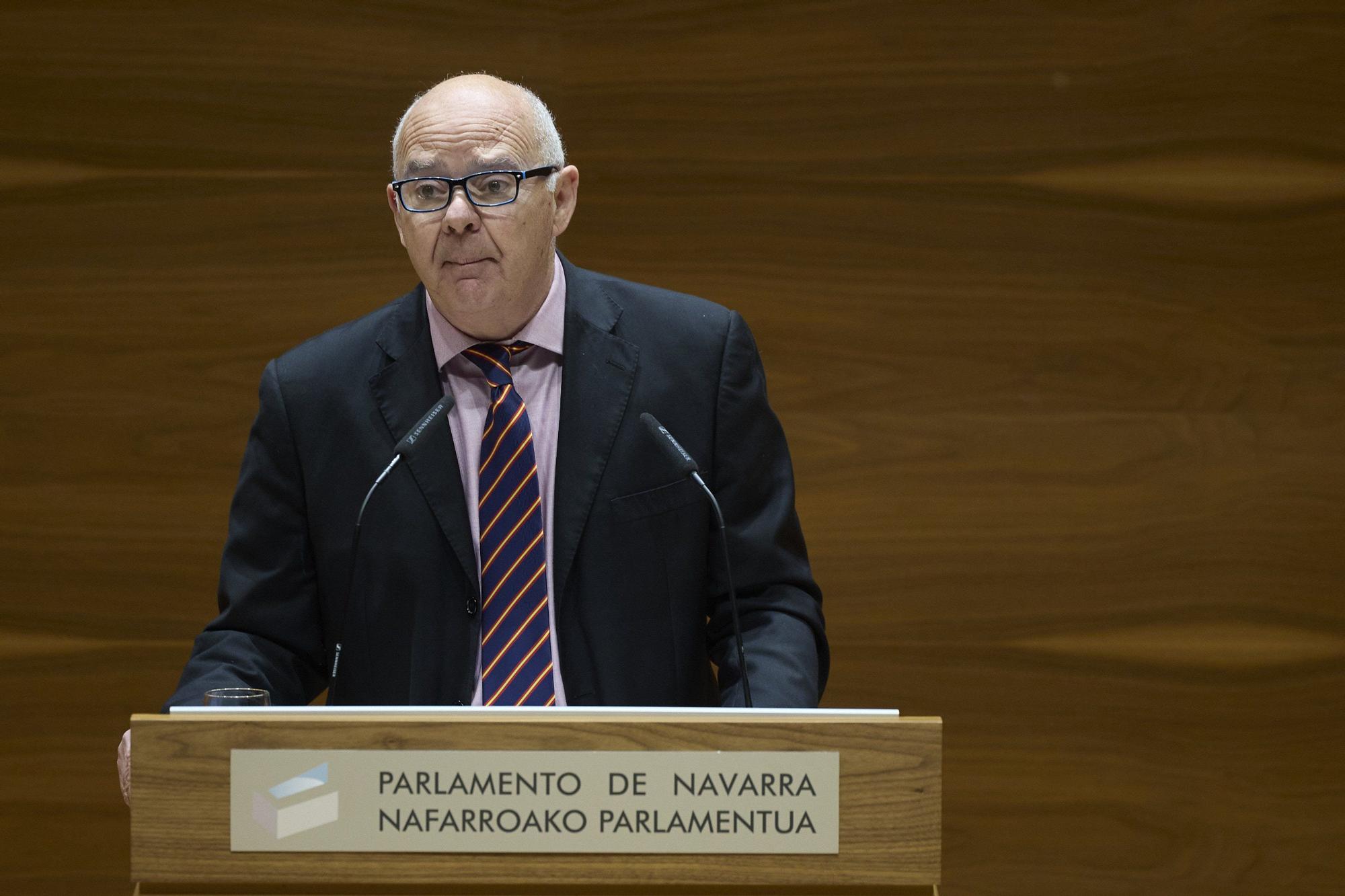 Jiménez (VOX), a Arasti: “Un navarro de 40 años no puede comprarse una vivienda y sin embargo les damos casa a quien acaba de llegar”