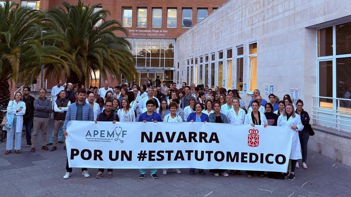 VOX al consejero de Salud: “Nosotros no podemos ser el hospital de África”
