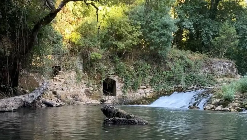 Chivite derriba un azud de siglos de un conjunto histórico y ambiental en contra de los vecinos del valle de Lana